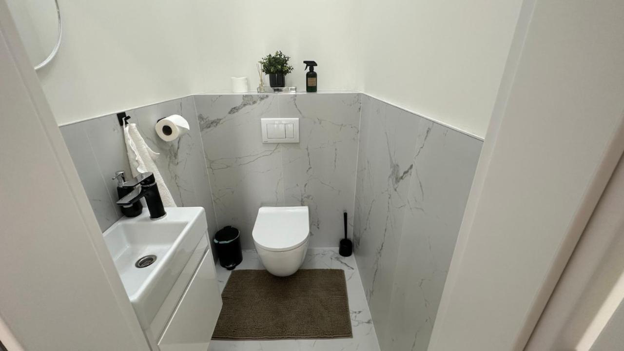 Klimatizovany Apartmanovy Dom S Virivkou, 9A 塞内奇 外观 照片
